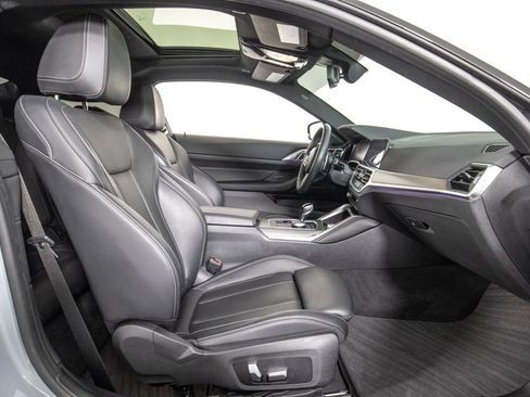 Used 2022 BMW 430i Coupe w/ M Sport Package RWD image 10
