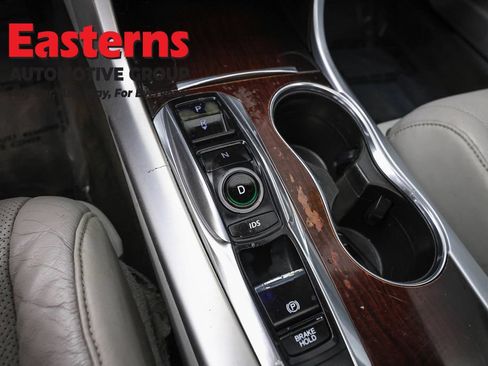 Used 2015 Acura TLX w/ Technology Package FWD image 12