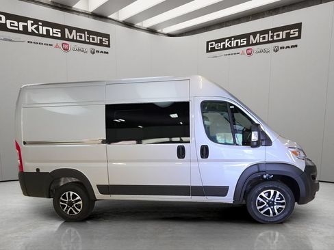 New 2025 RAM ProMaster 1500 w/ Quick Order Package 22H SLT+ FWD image 7