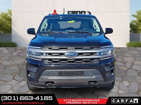 Used 2022 Ford Expedition XLT image 2