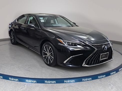 Used 2023 Lexus ES 250 w/ Premium Package AWD/4WD image 3