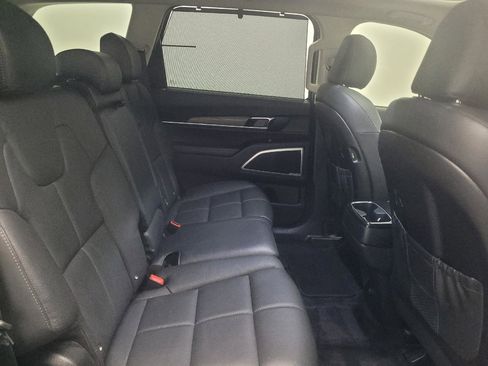 Used 2021 Kia Telluride EX FWD image 19
