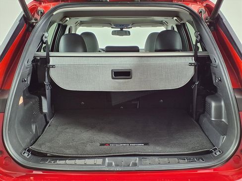 Used 2024 Mitsubishi Outlander SE image 14