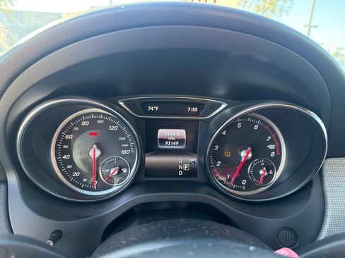 Used 2019 Mercedes-Benz GLA 250 4MATIC image 11