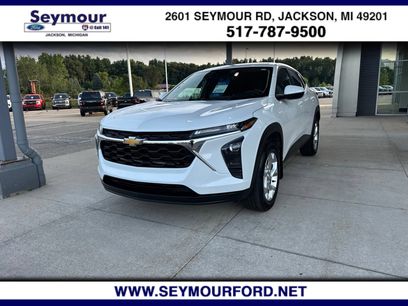 Used 2024 Chevrolet Trax LS w/ LS Convenience Package