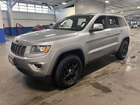 Used 2016 Jeep Grand Cherokee Laredo w/ Quick Order Package 23E image 7