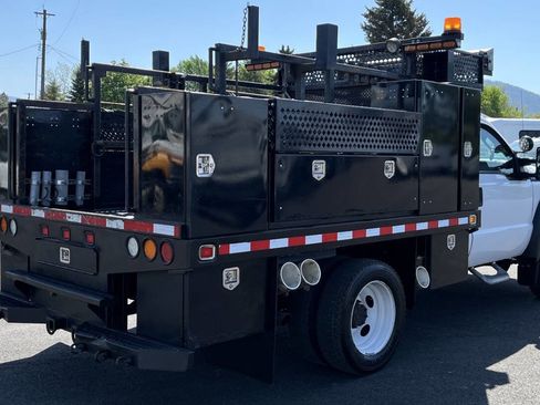 Used 2016 Ford F550 4x4 Regular Cab Super Duty image 5