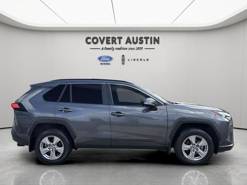 Used 2025 Toyota RAV4 XLE w/ Convenience Package image 6