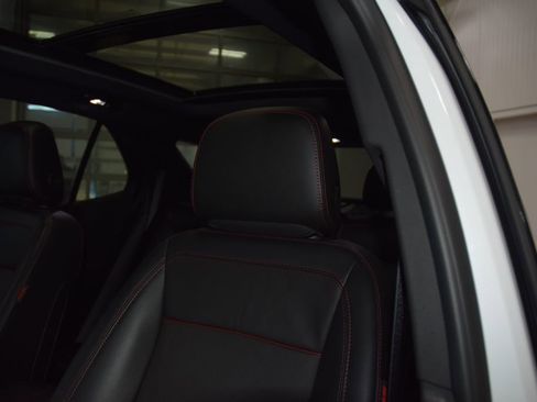 Used 2024 Chevrolet Equinox RS w/ RS Leather Package AWD/4WD image 40