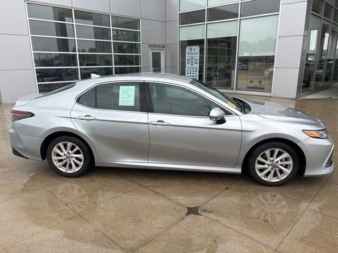 Used 2024 Toyota Camry LE FWD image 8