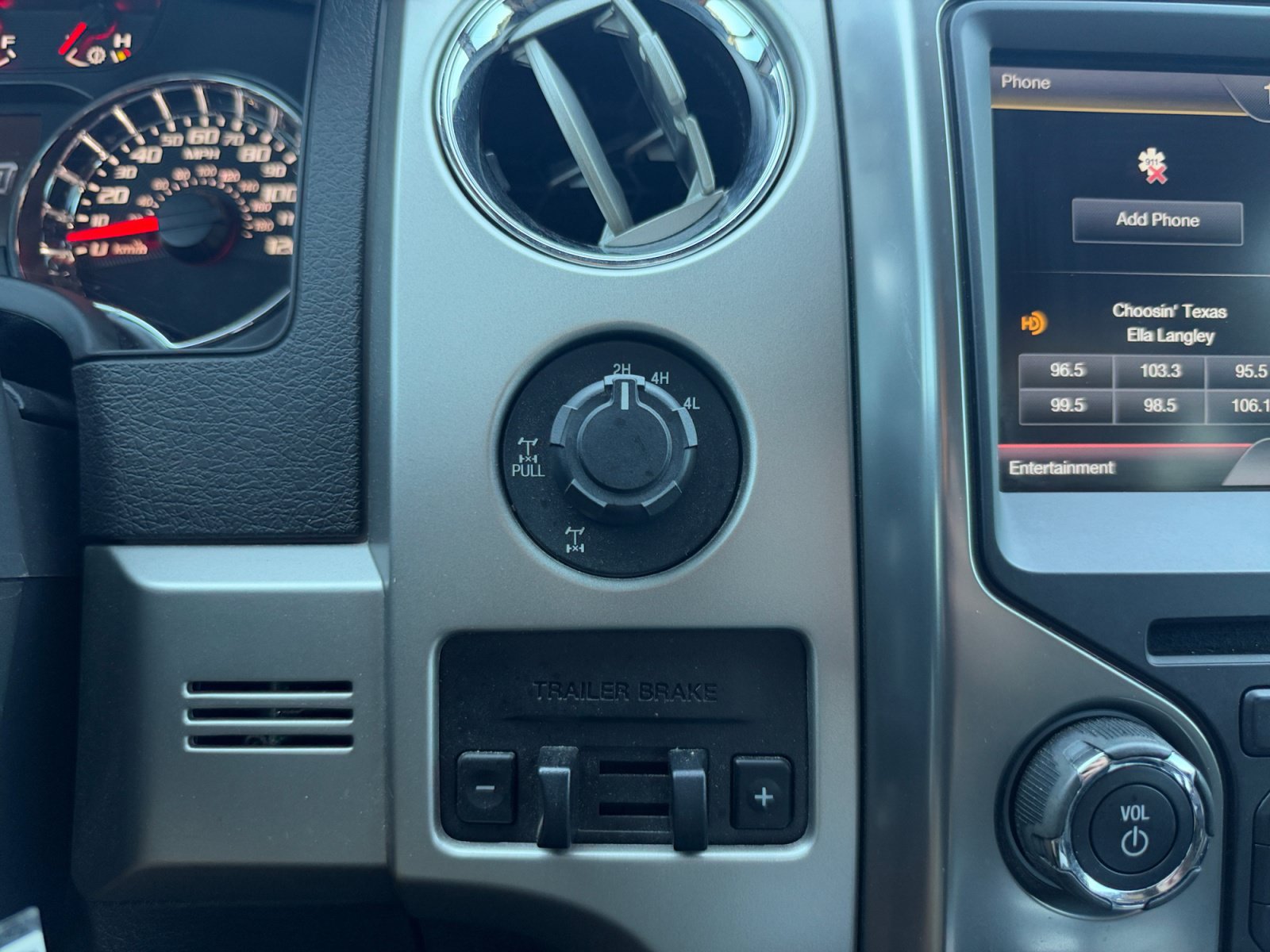 Used 2014 Ford F150 FX4 w/ Equipment Group 402A Luxury AWD/4WD image 23