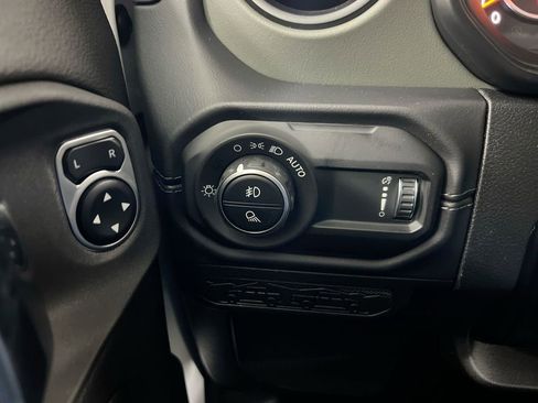 New 2026 Jeep Gladiator Mojave image 18