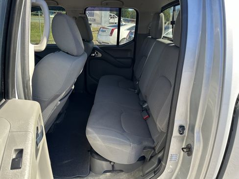 Used 2015 Nissan Frontier SV w/ SV Value Truck Package image 14