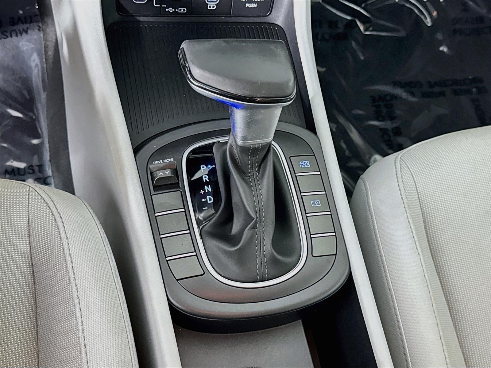 Certified 2024 Hyundai Kona SEL FWD image 16