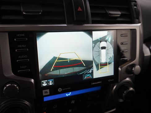 Used 2022 Toyota 4Runner Limited AWD/4WD image 21