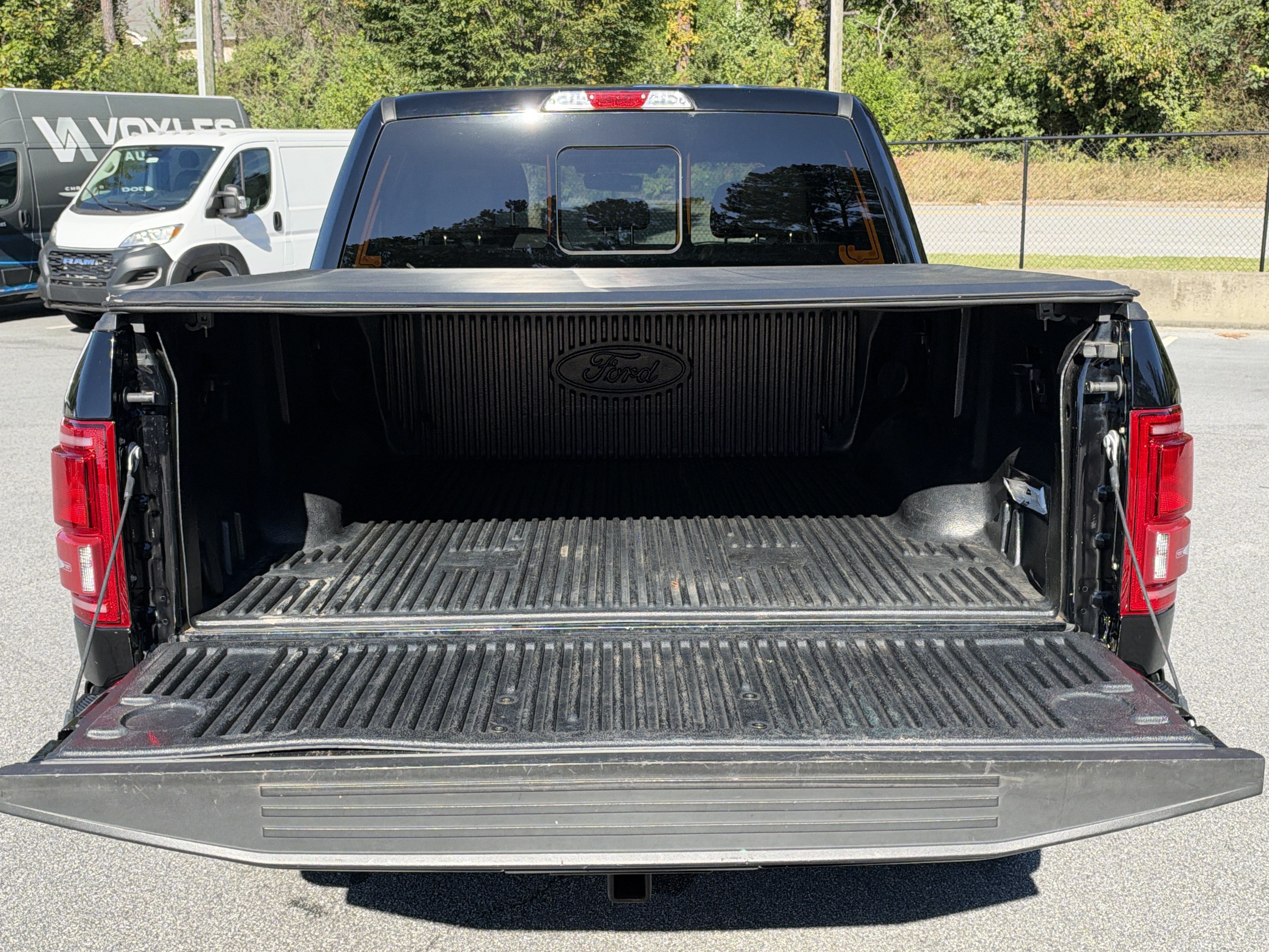 Used 2017 Ford F150 XLT w/ Equipment Group 302A Luxury AWD/4WD image 29