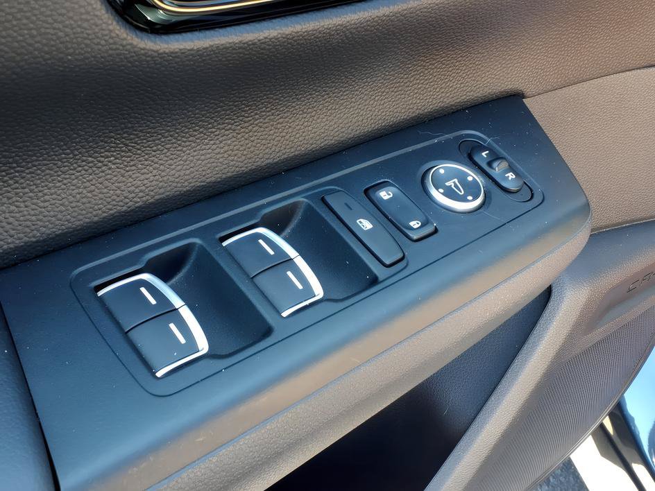 Used 2023 Honda CR-V Sport Touring image 19