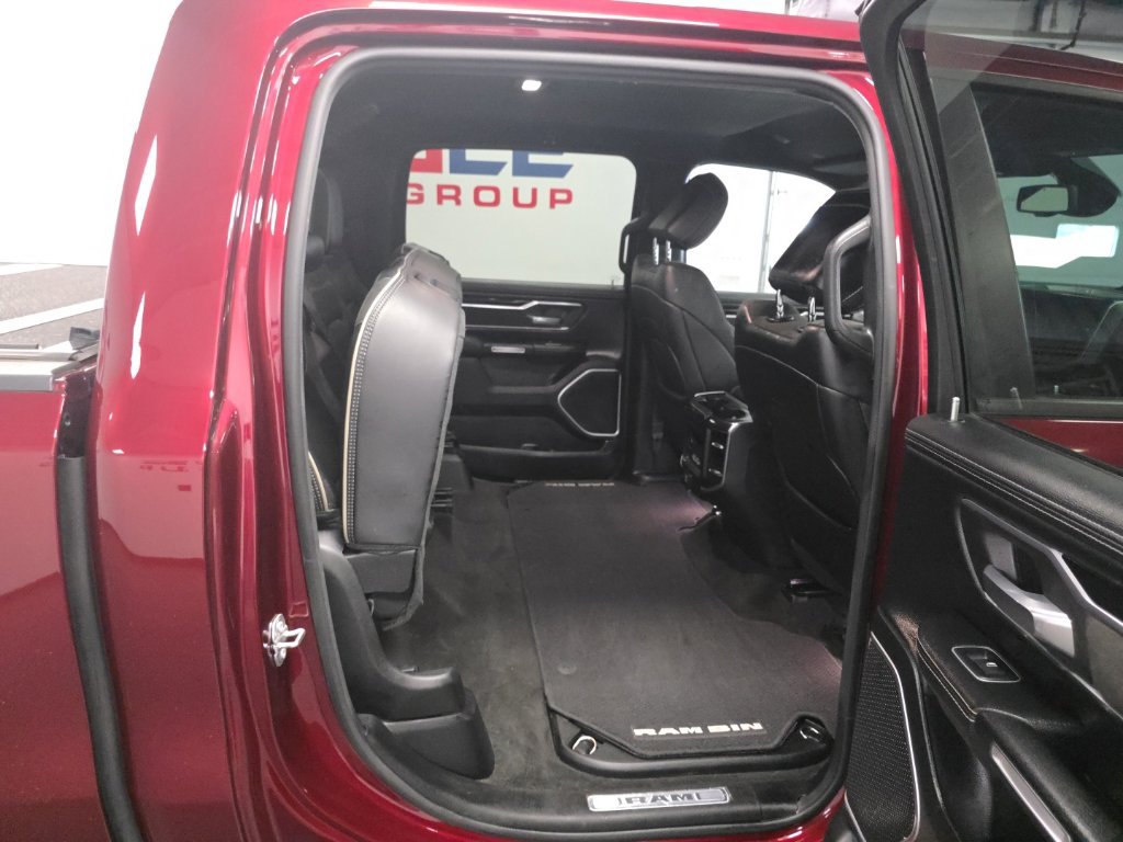 Used 2020 RAM 1500 Laramie w/ Sport Appearance Package AWD/4WD image 32
