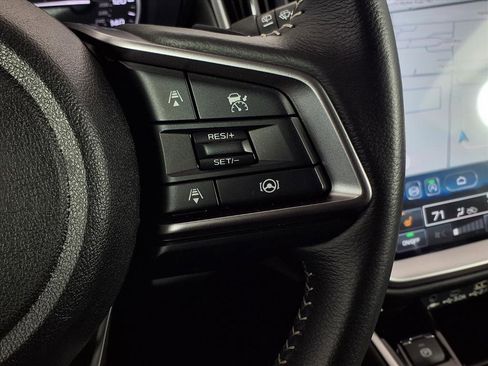 Used 2025 Subaru Outback Premium image 17