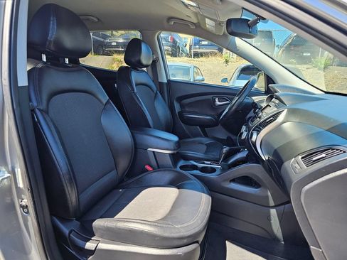 Used 2013 Hyundai Tucson GLS AWD/4WD image 11