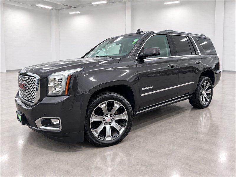 Used 2017 GMC Yukon Denali w/ Open Road Package AWD/4WD image 35