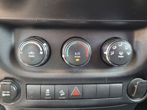 Used 2013 Jeep Wrangler Unlimited Sport AWD/4WD image 23