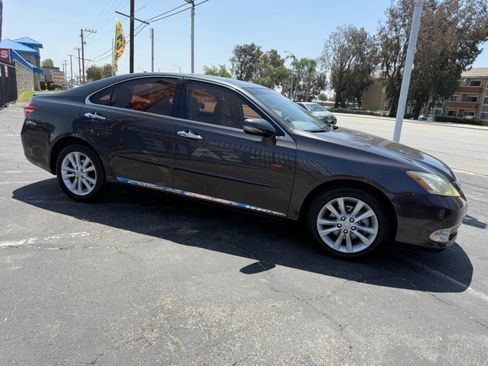 Used 2011 Lexus ES 350 FWD image 5