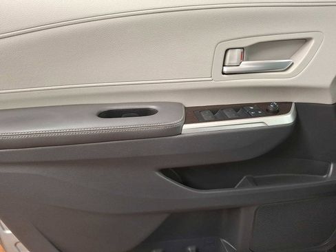 Used 2021 Toyota Sienna XLE w/ XLE Plus Package image 11