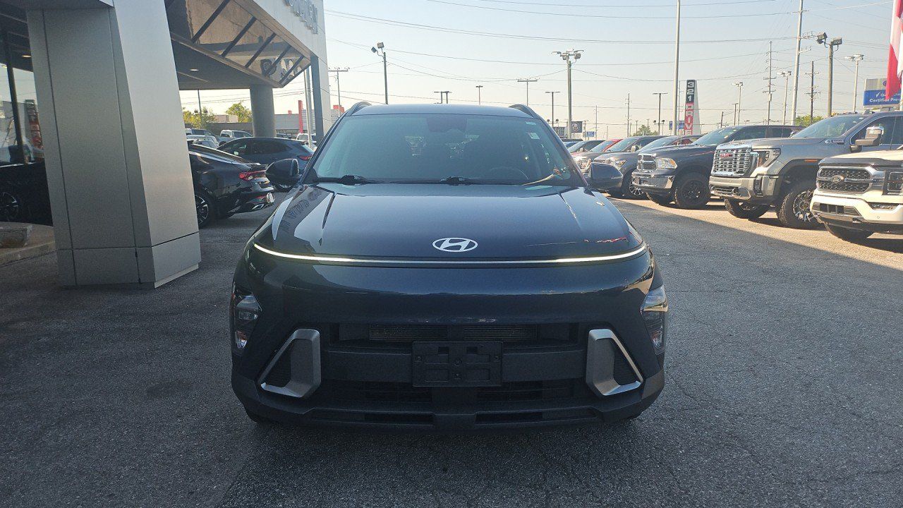 Used 2025 Hyundai Kona SEL AWD/4WD image 7