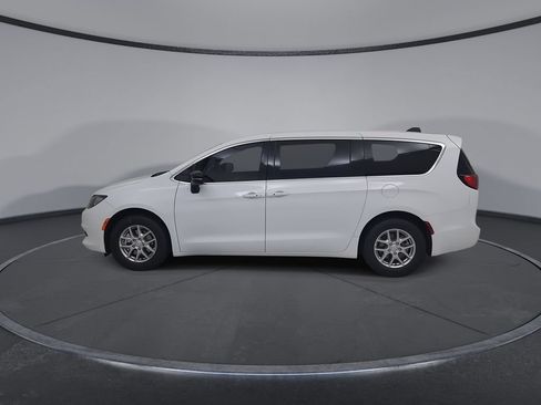 New 2027 Chrysler Pacifica LX FWD image 9