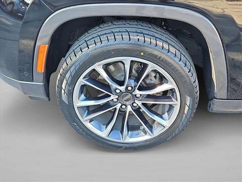 Used 2022 Jeep Wagoneer Series III w/ Premium Group I RWD image 26