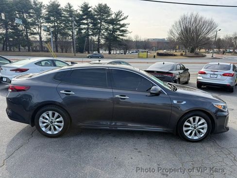 Used 2018 Kia Optima S w/ Panoramic Sunroof Package image 4