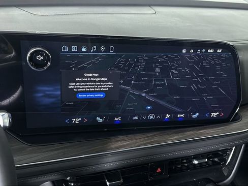 New 2026 Chevrolet Suburban Z71 AWD/4WD image 14