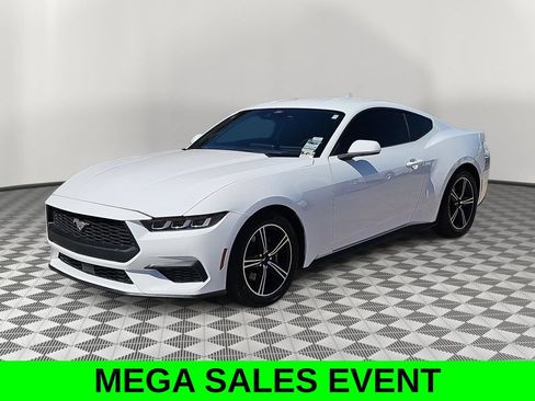 Used 2024 Ford Mustang Coupe RWD image 7