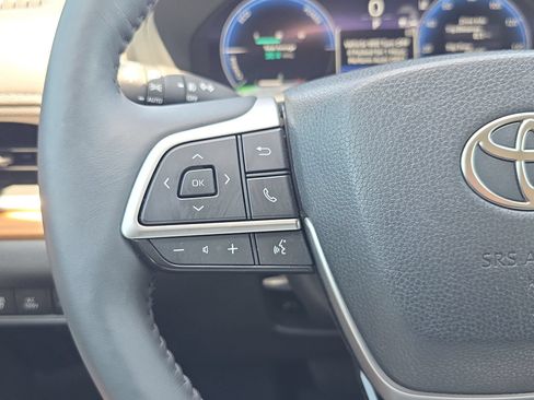 Used 2025 Toyota Grand Highlander AWD Hybrid image 14