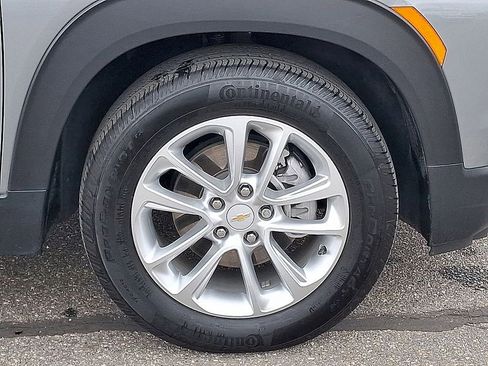 Used 2024 Chevrolet TrailBlazer LS w/ LS Convenience Package FWD image 30
