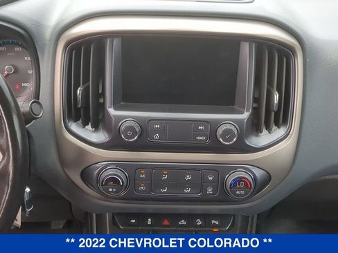 Used 2022 Chevrolet Colorado Z71 AWD/4WD image 16