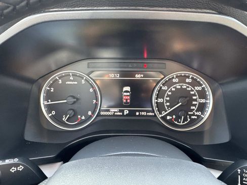 New 2025 Mitsubishi Outlander SE image 24