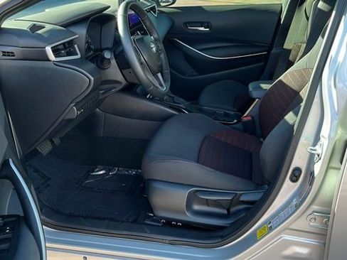 Used 2025 Toyota Corolla SE image 16