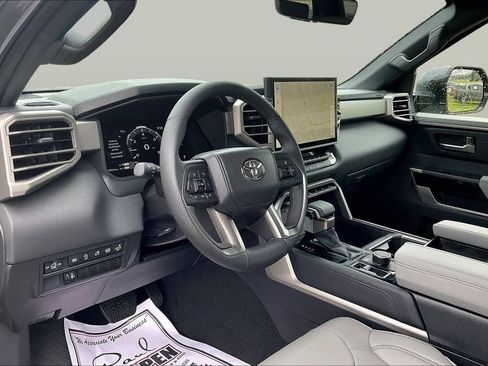 Used 2026 Toyota Tundra Limited AWD/4WD image 14