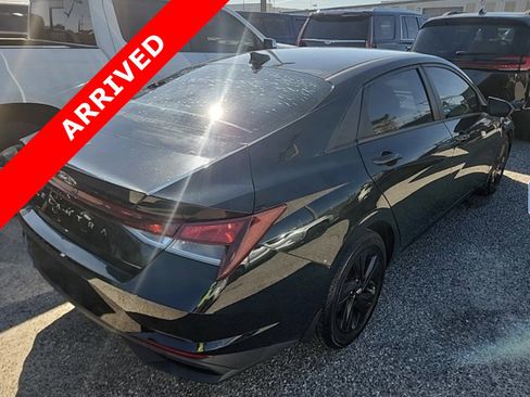Used 2022 Hyundai Elantra SEL image 4