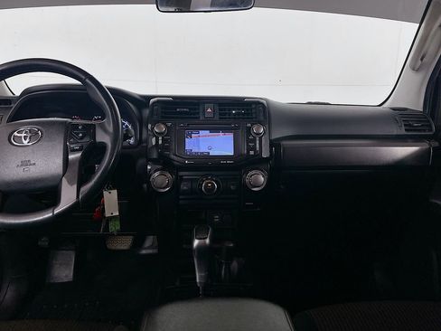 Used 2018 Toyota 4Runner TRD Off-Road image 21