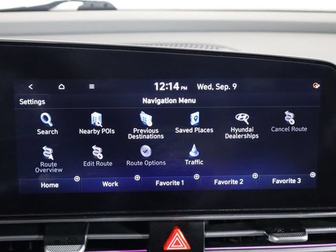Used 2025 Hyundai Elantra SEL FWD image 34