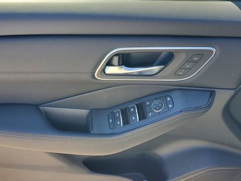 New 2026 Nissan Rogue Platinum image 11