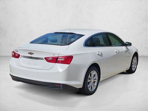 Used 2025 Chevrolet Malibu LT FWD image 5