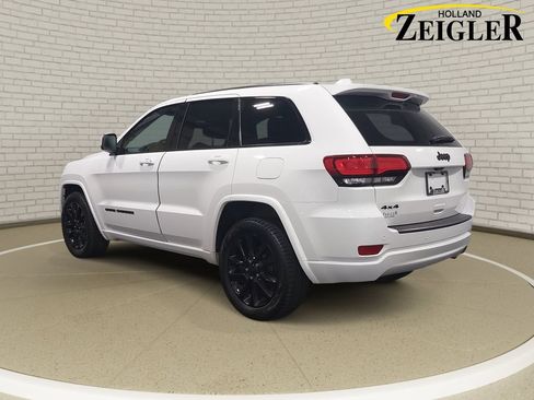 Used 2021 Jeep Grand Cherokee Laredo X AWD/4WD image 7