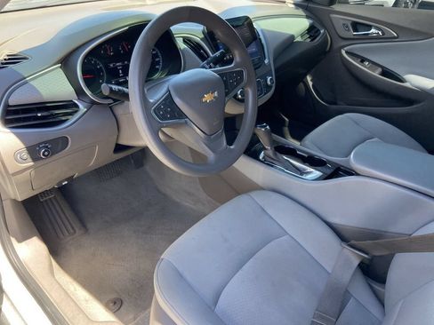 Used 2019 Chevrolet Malibu LS FWD image 6