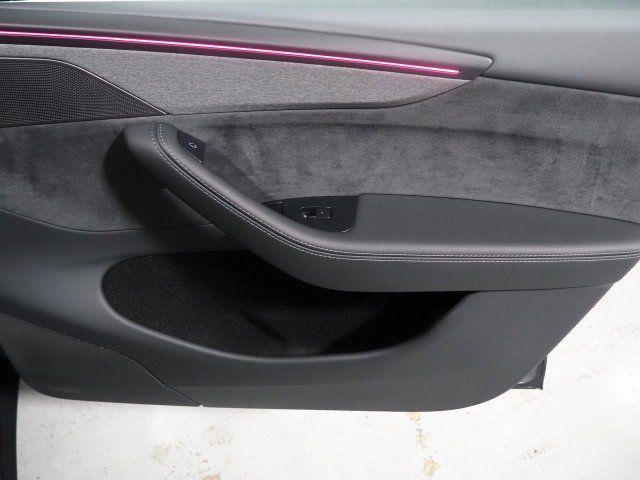 Used 2026 Tesla Model Y Long Range AWD/4WD image 62
