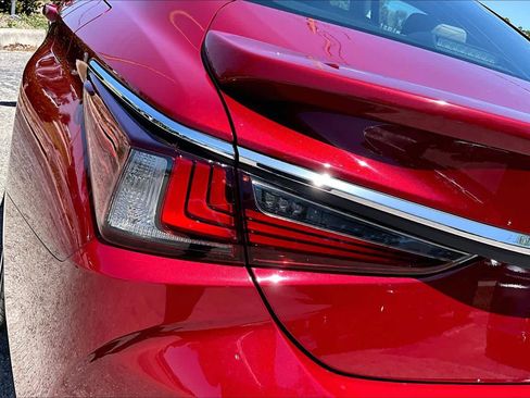 Used 2020 Lexus ES 350 w/ Premium Package image 29