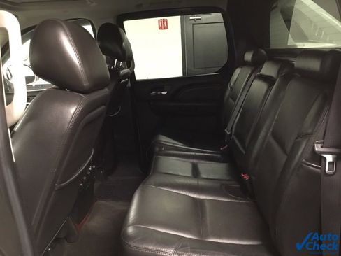 Used 2011 Cadillac Escalade EXT Luxury image 36